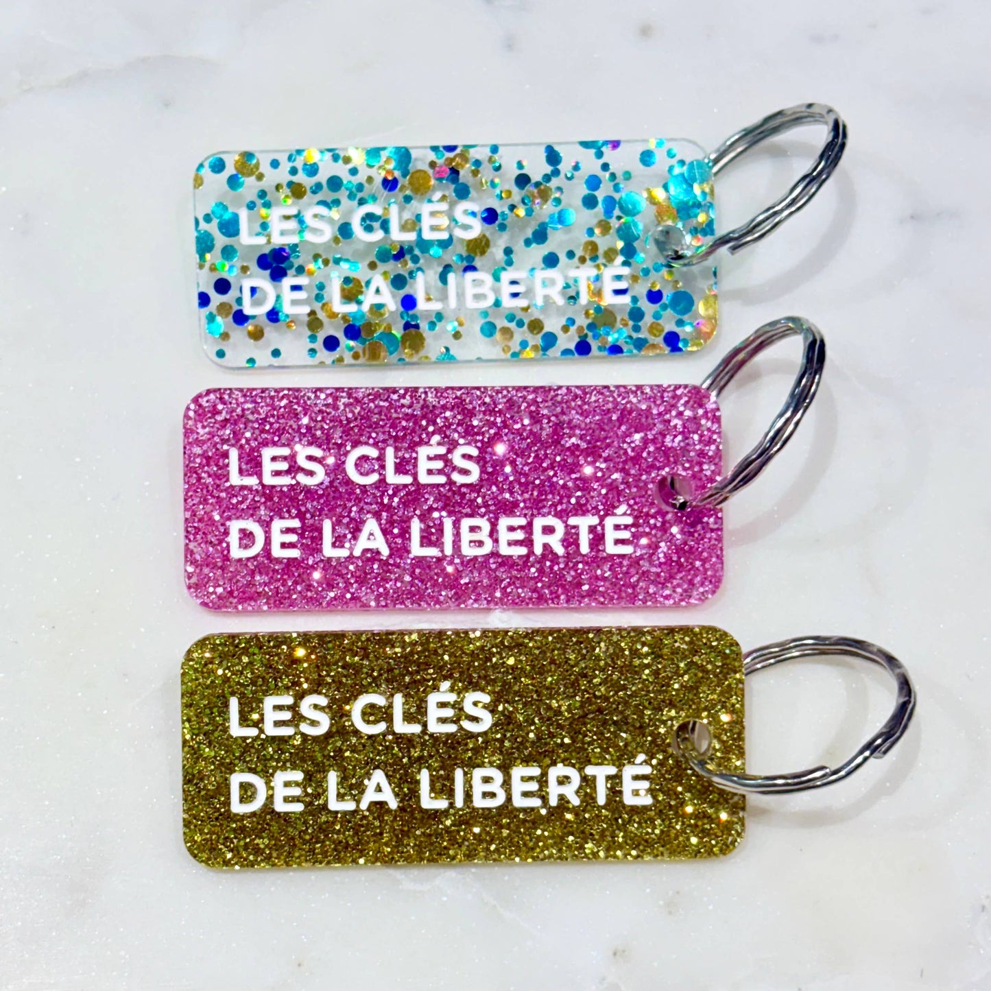 LES CLÉS DE LA LIBERTÉ Porte-clés à paillettes Plus de Love