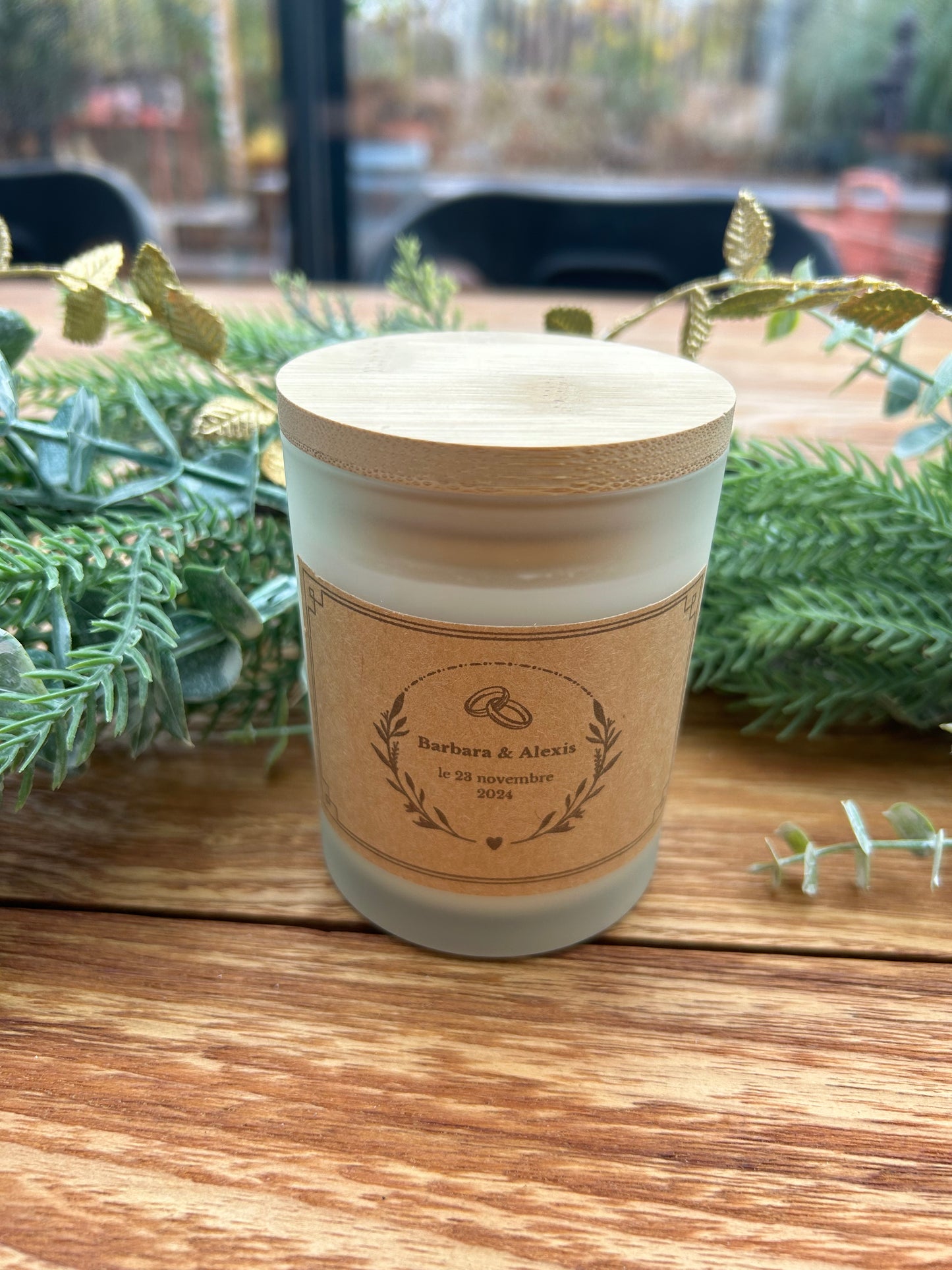 Bougie flacon ambré (étiquette personnalisable)