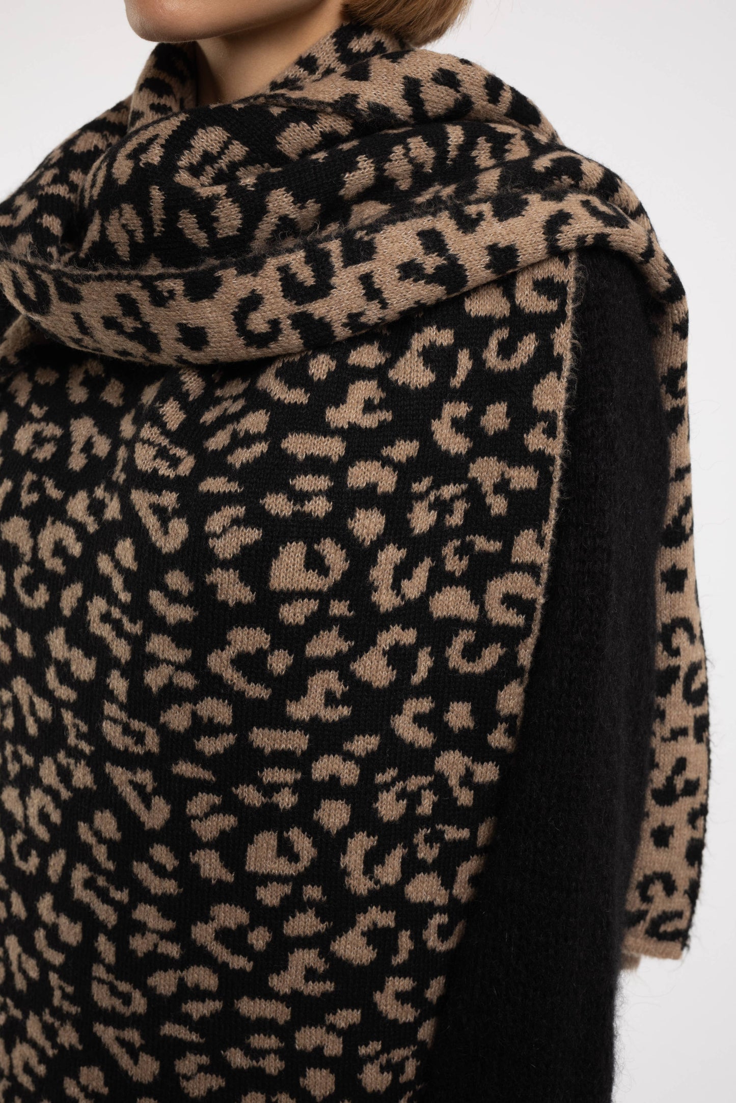Écharpe En Maille Léopard Réversible @35725_EcharpeLeo