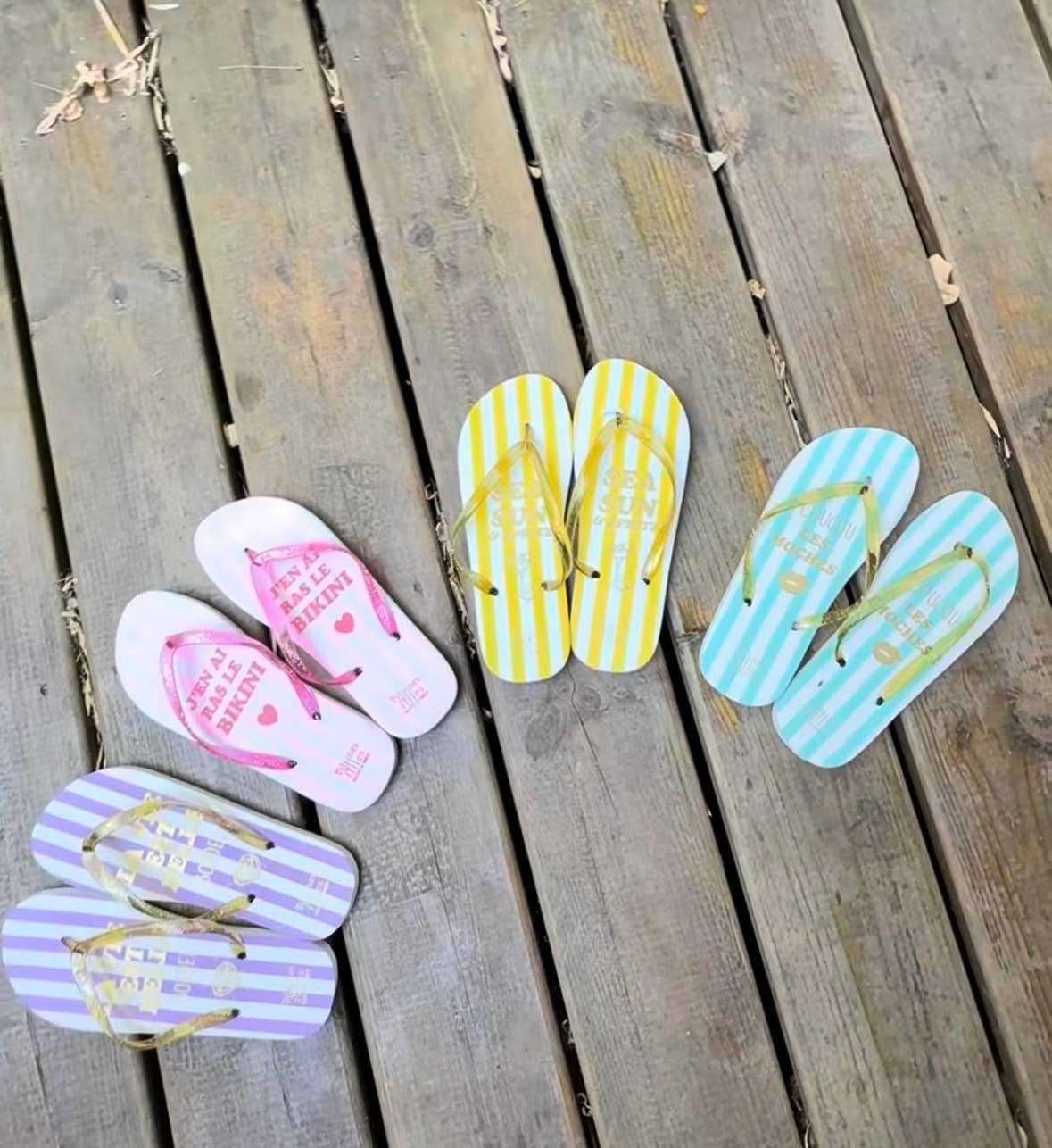 Tongs coloris violet