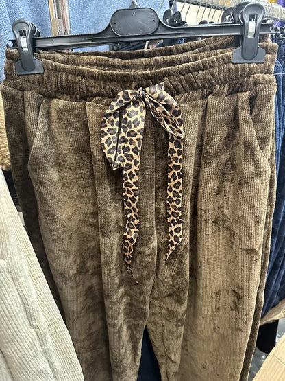 Jogging en velours avec nœud à léopard @43710_JoNoeudLeo