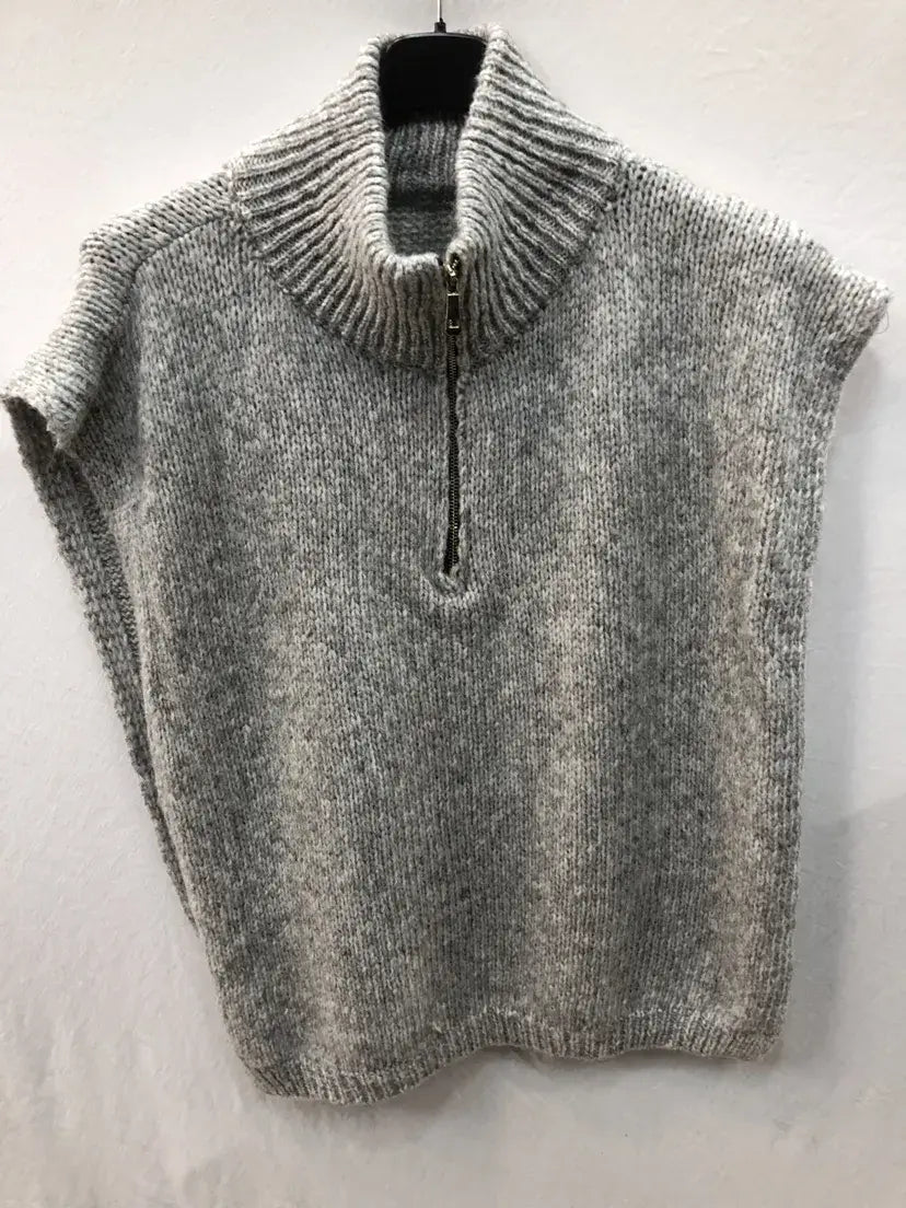 Pull sans manches avec ouverture sur les cotés @50592_PullOu