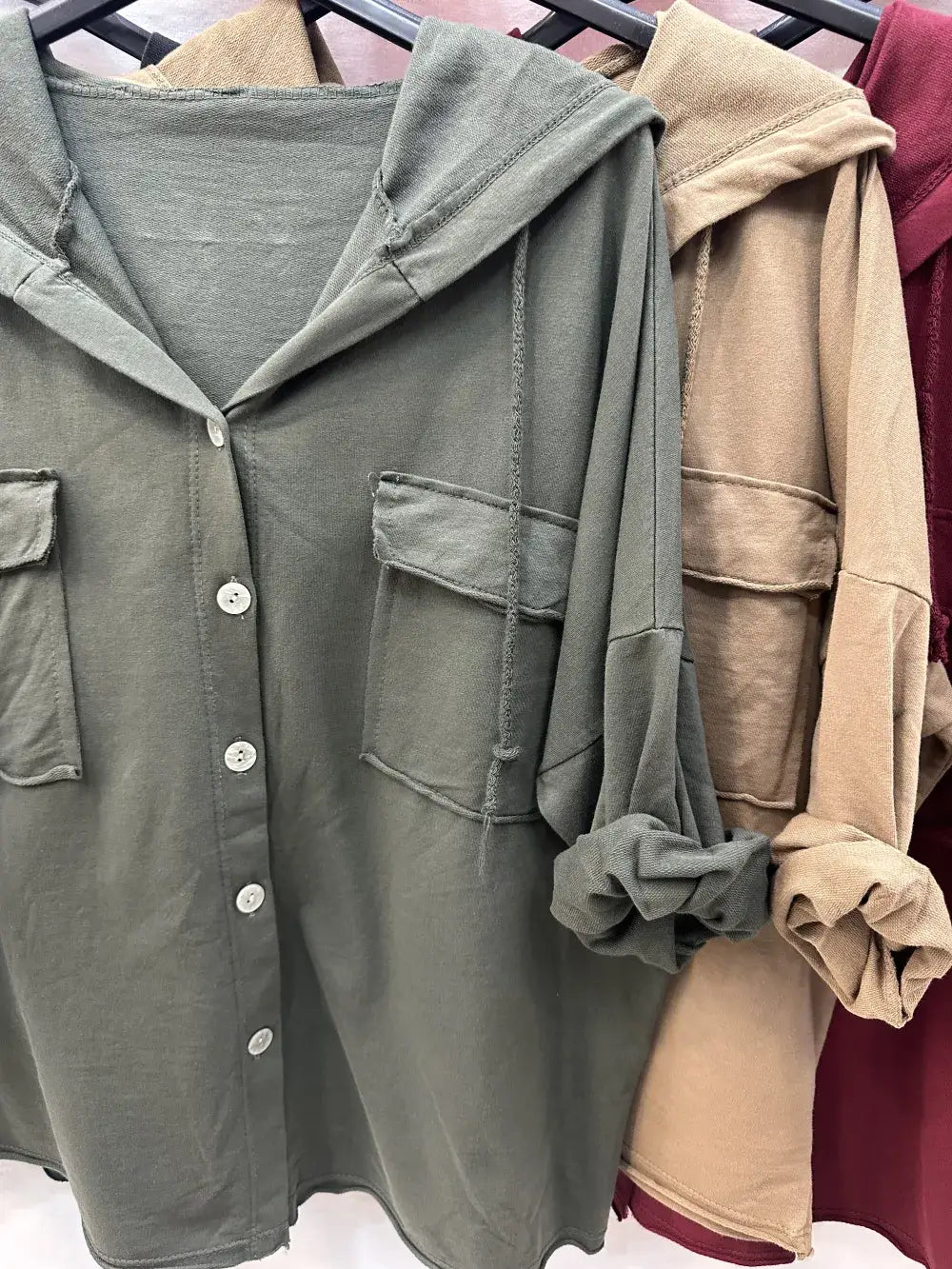 Gilet Boutonnage À Capuche Avec Deux Poches @10283_GiBoutPoc