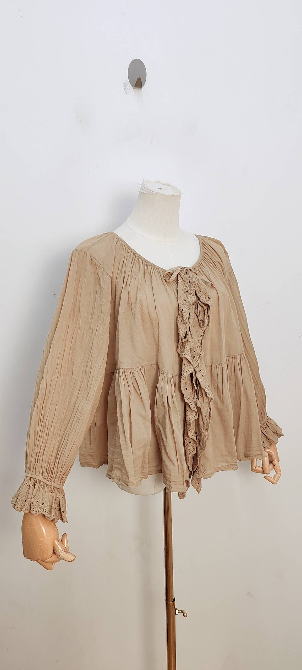 Blouse bohème manches longues à volants