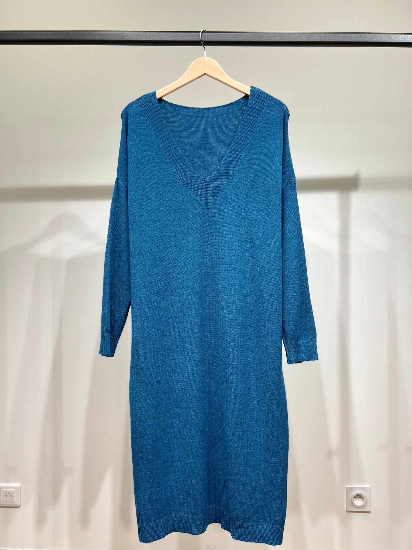 Robe Pull Maille Fine Bord-Côtes Côtelé Col V