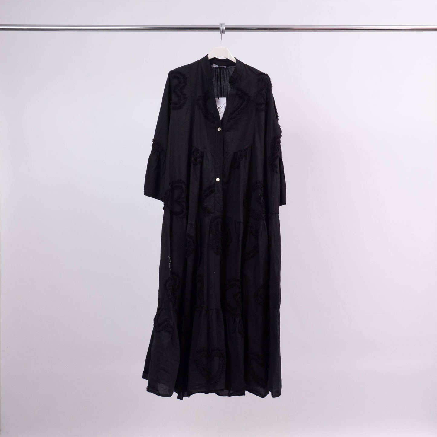 Robe longue brodée en coton col mao – LR10681