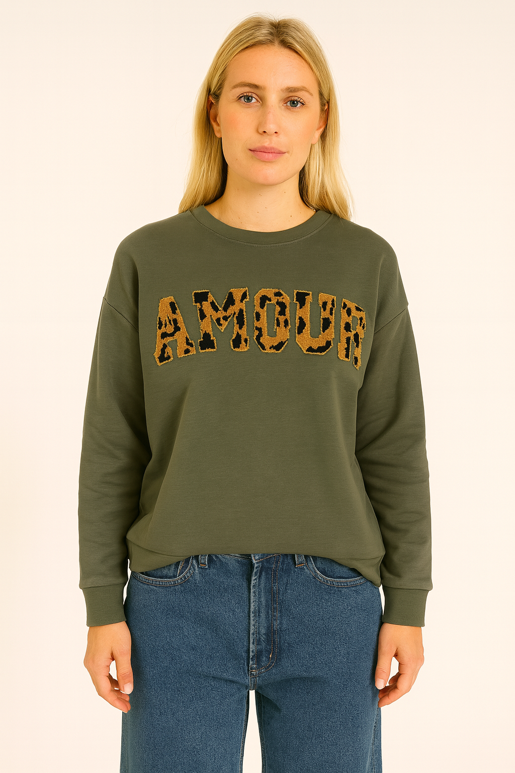 Sweat broderie "AMOUR" léopard  PP2514