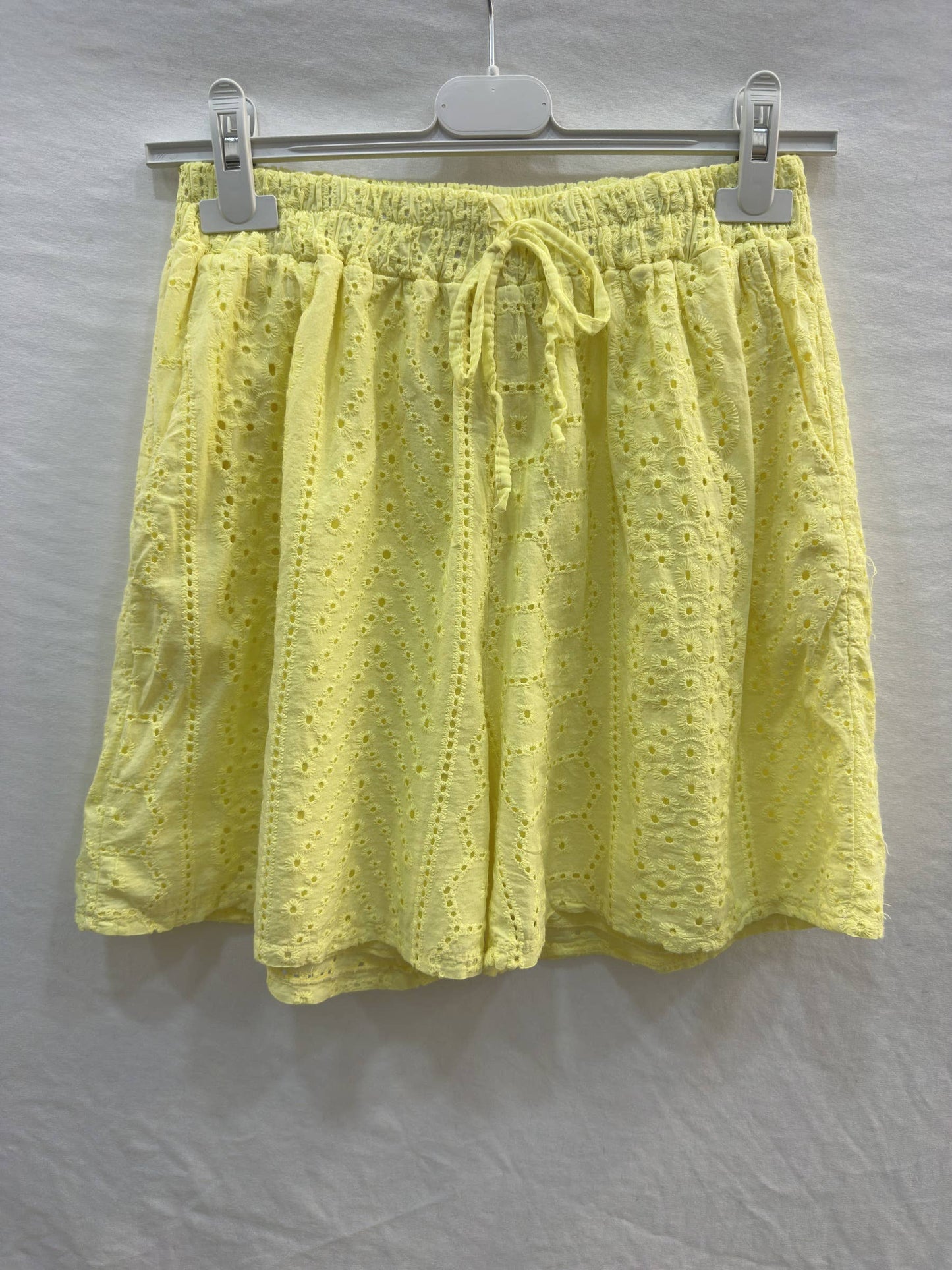 Short en Broderie Anglaise @65401_ShBroderie
