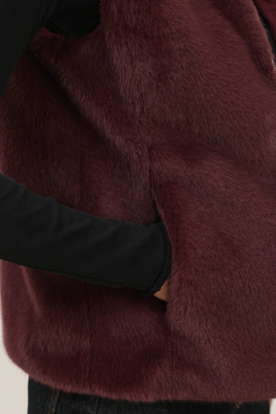 Gilet sans manche en fausse fourrure ultra douce