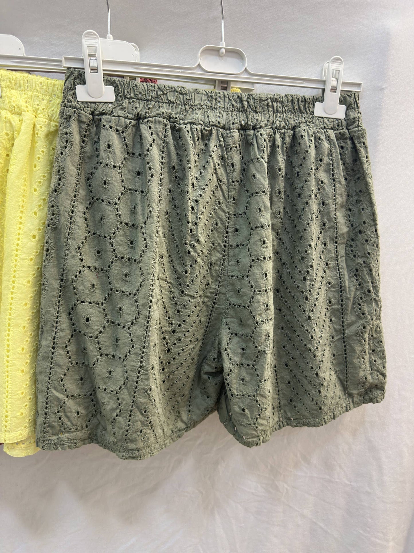Short en Broderie Anglaise @65401_ShBroderie