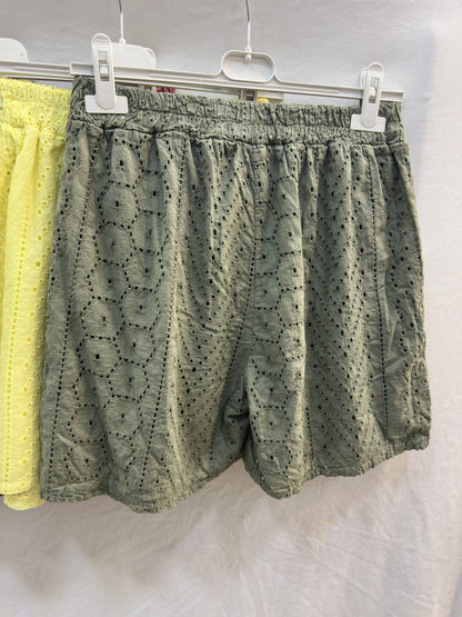 Short en Broderie Anglaise @65401_ShBroderie