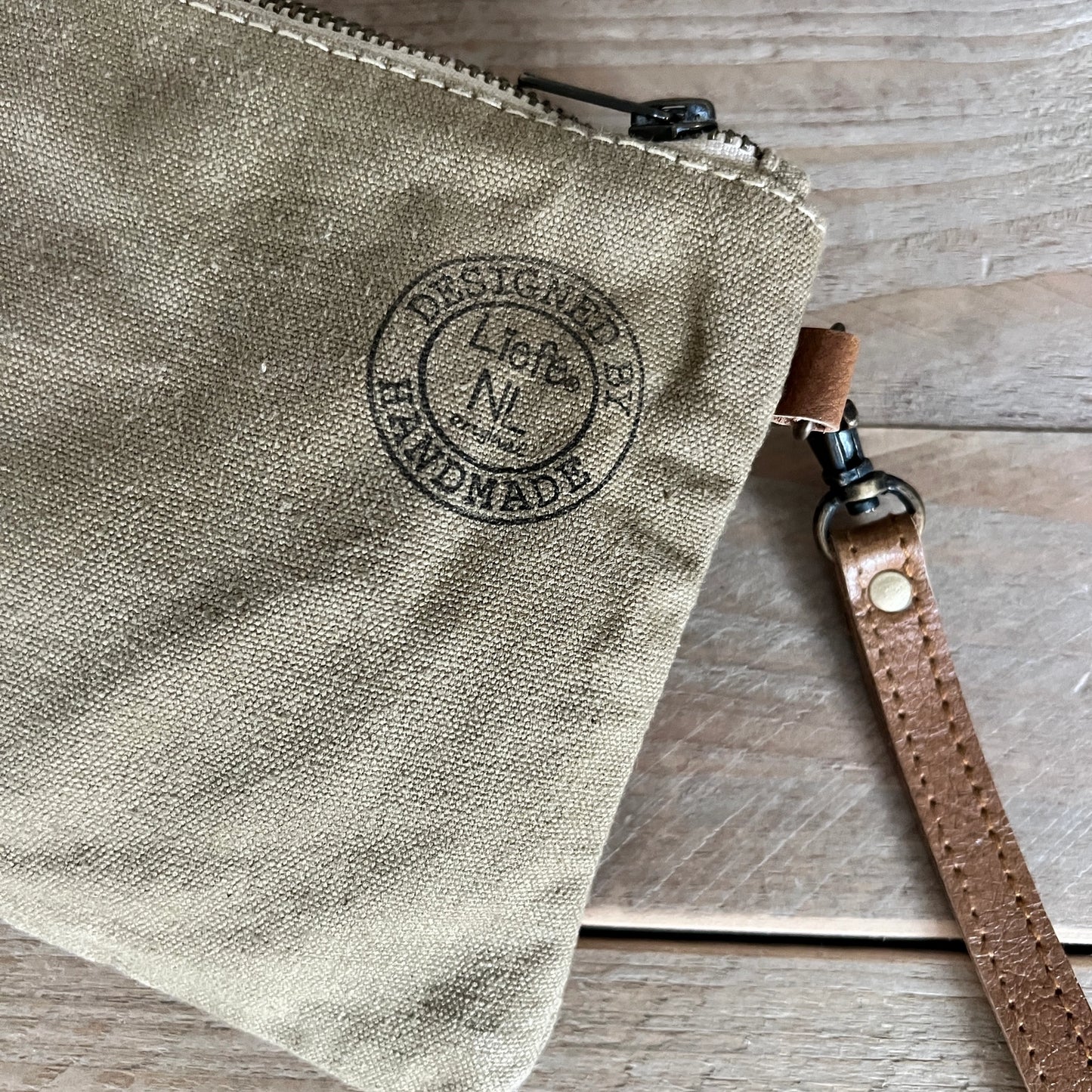 Pochette cœur noire (toile foncée)