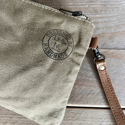 Pochette cœur noire (toile foncée)