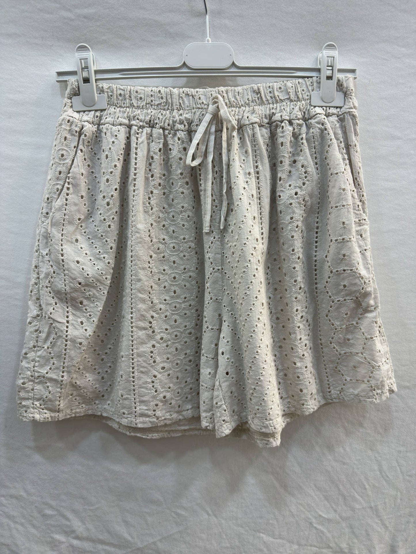 Short en Broderie Anglaise @65401_ShBroderie