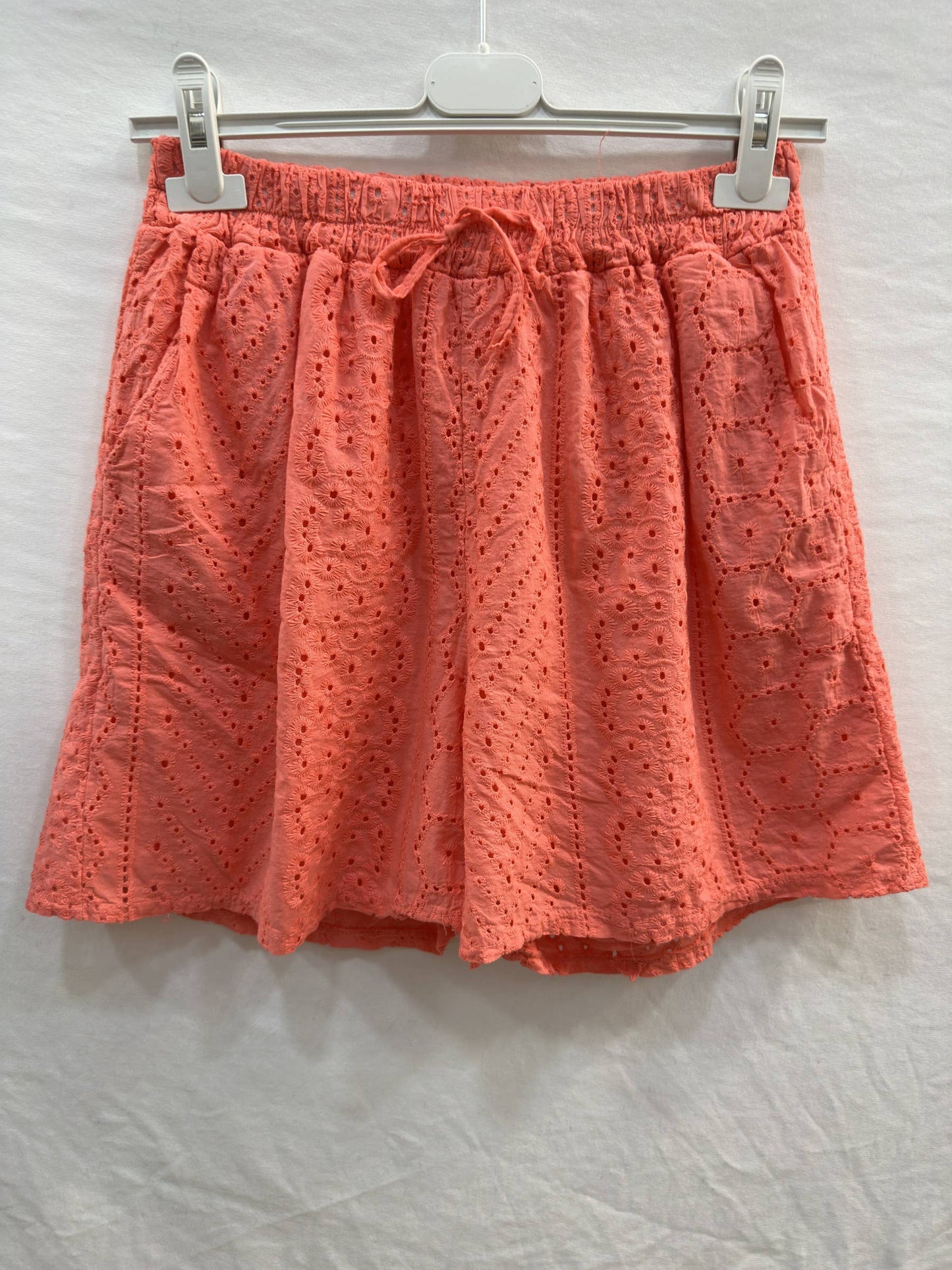 Short en Broderie Anglaise @65401_ShBroderie