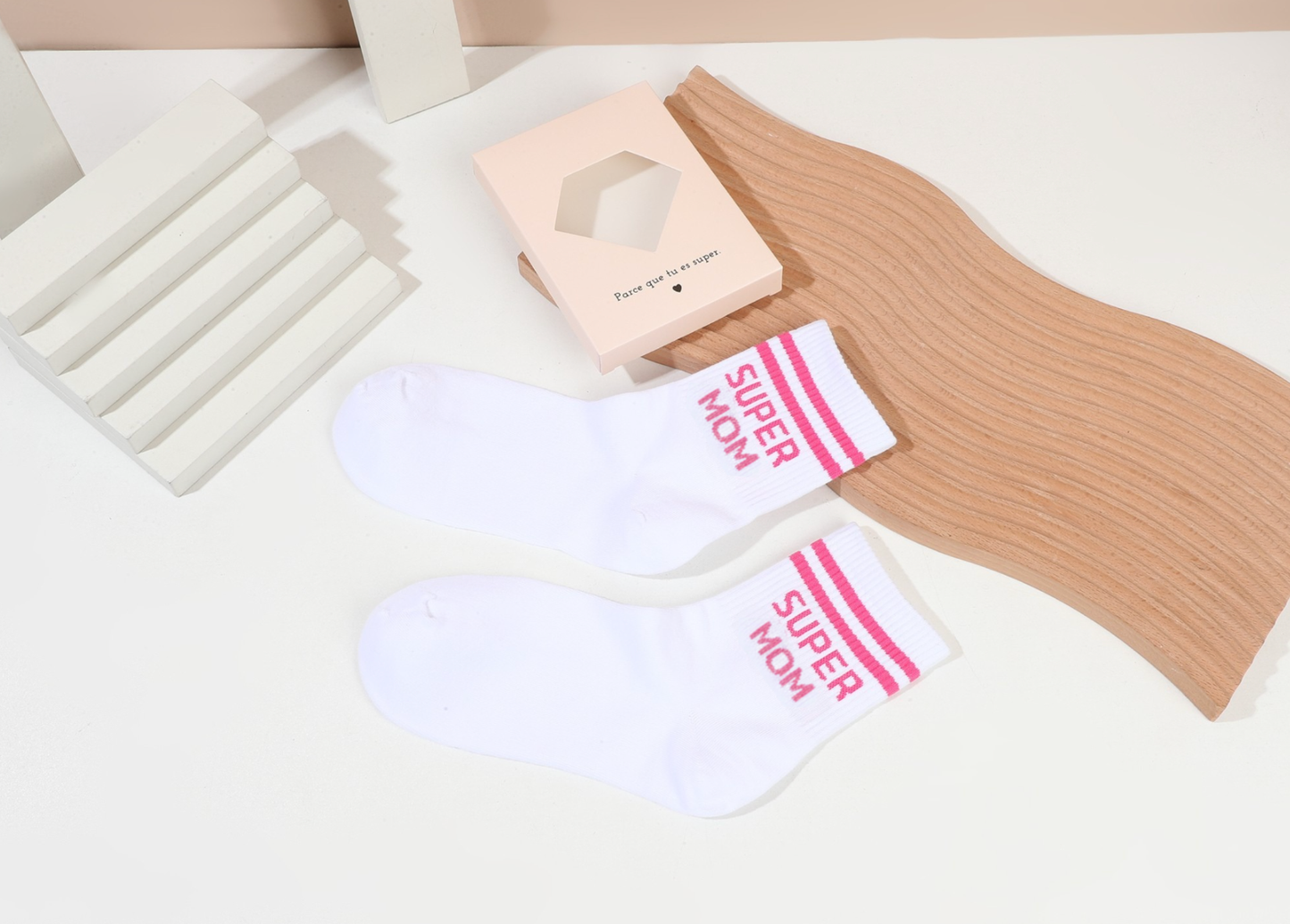 Boîte de 35 paires de chaussettes pour femmes