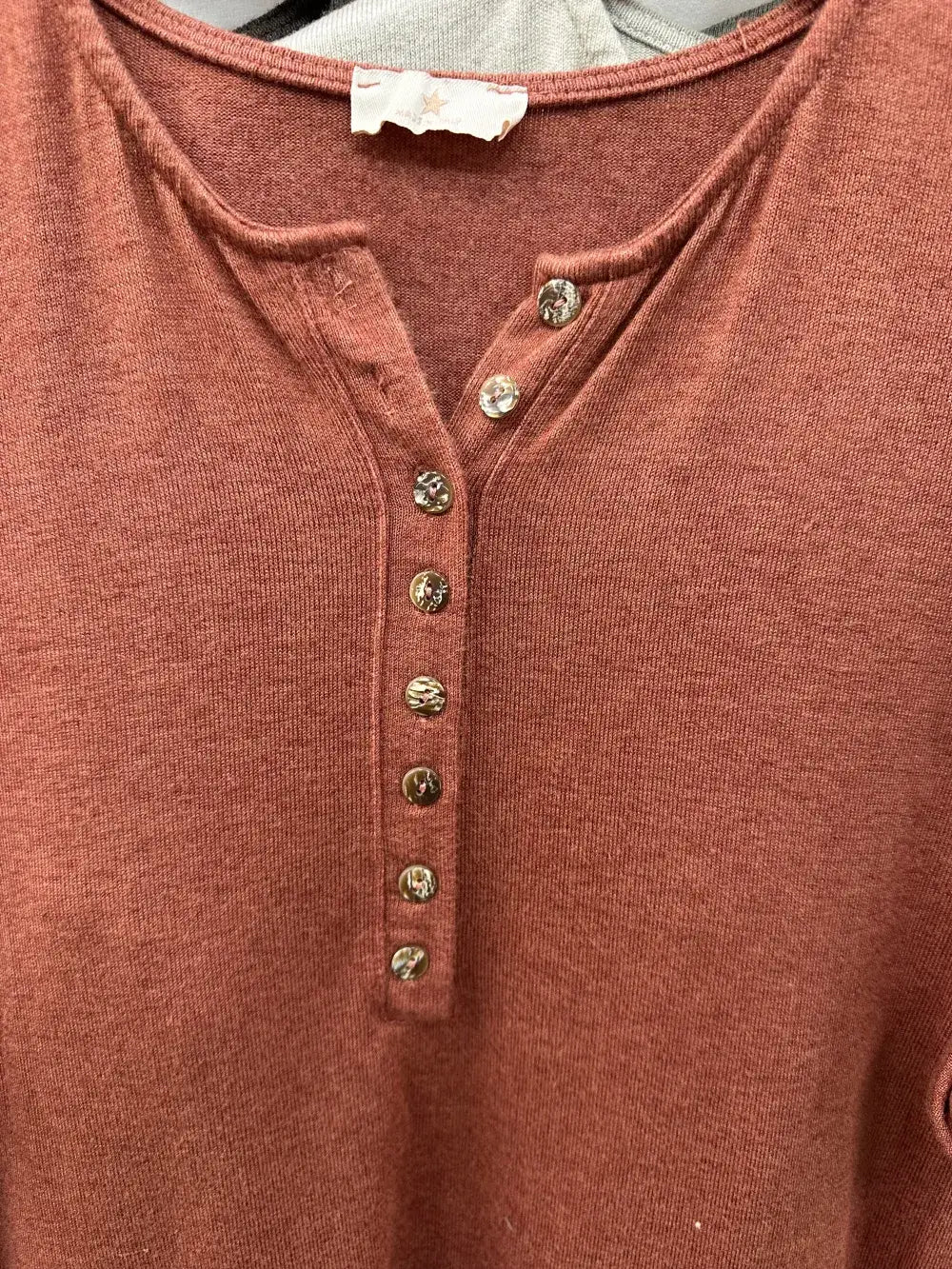 Haut De Fine Maille À Col Tunisien 8boutons @47684_H8boutons