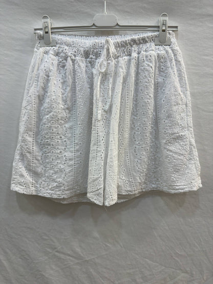Short en Broderie Anglaise @65401_ShBroderie