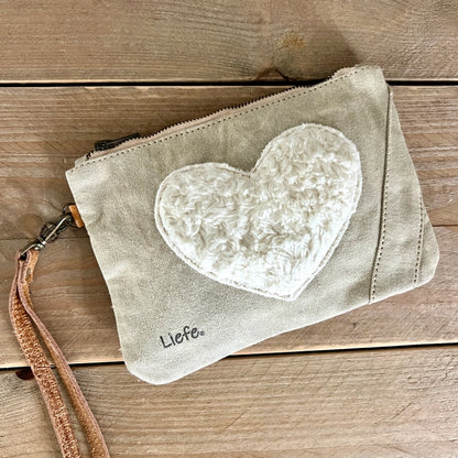 Pochette en forme de cœur en peluche (toile légère vintage)