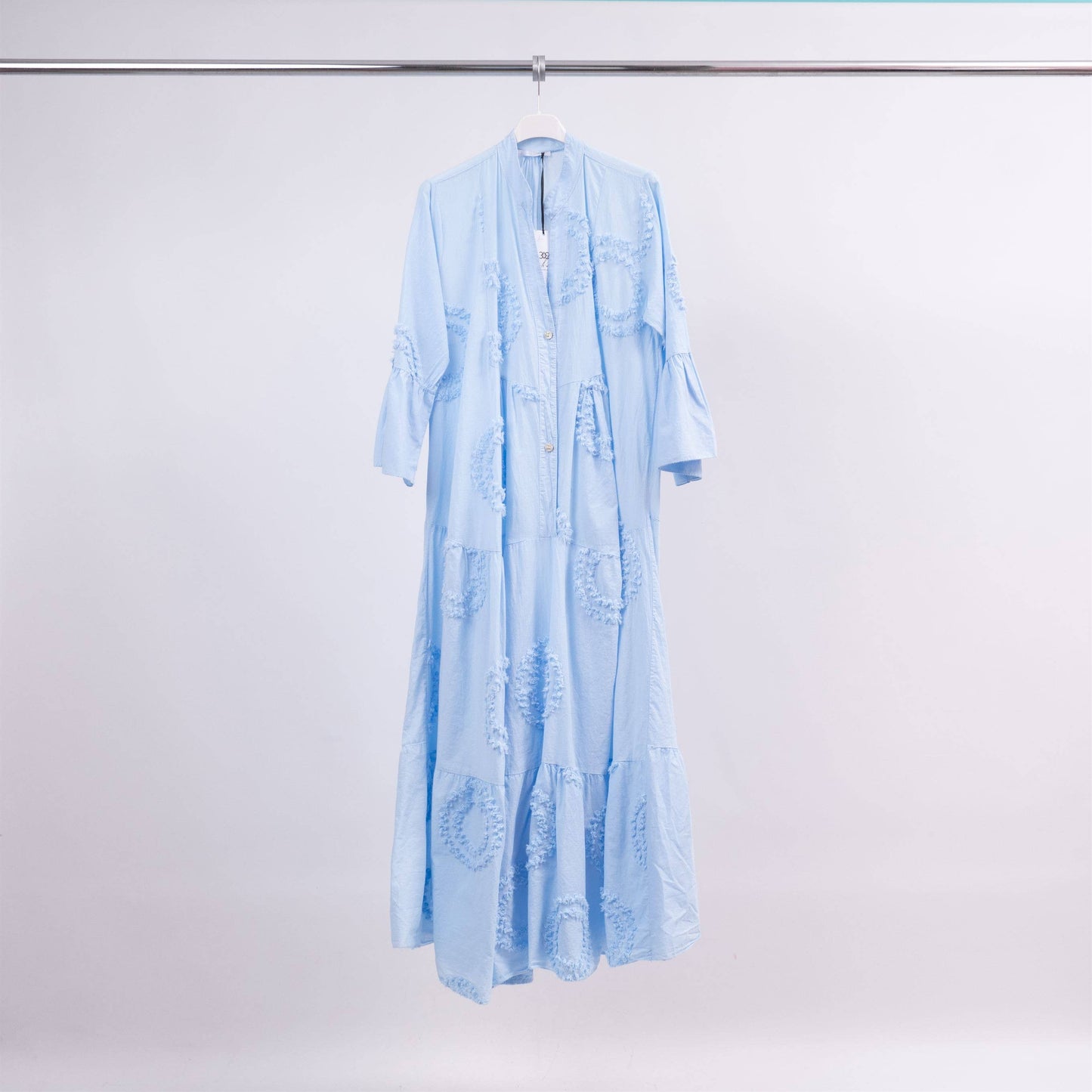 Robe longue brodée en coton col mao – LR10681