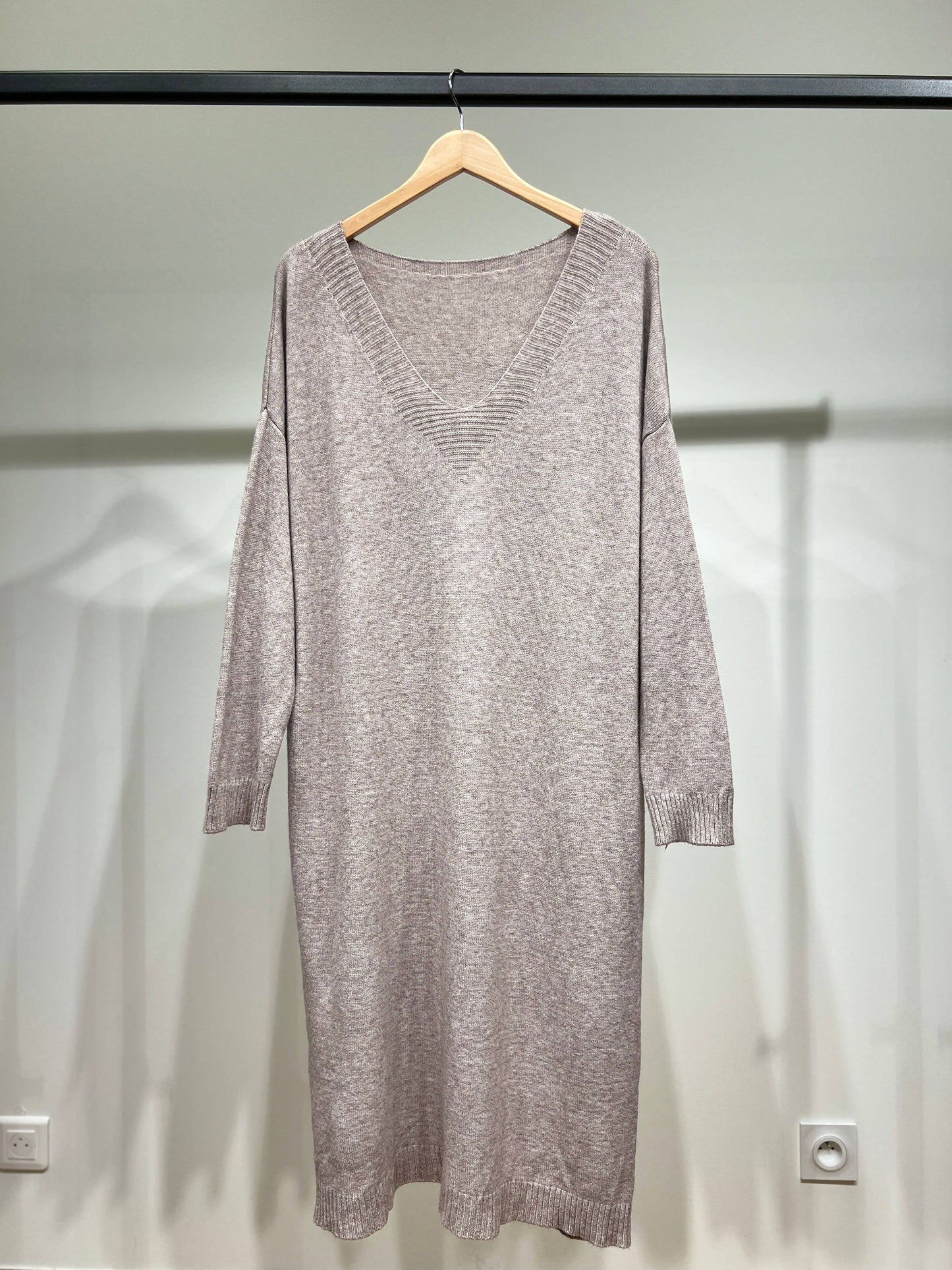 Robe Pull Maille Fine Bord-Côtes Côtelé Col V