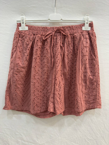 Short en Broderie Anglaise @65401_ShBroderie