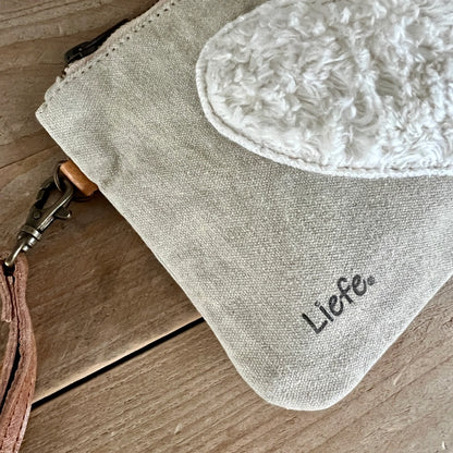 Pochette en forme de cœur en peluche (toile légère vintage)